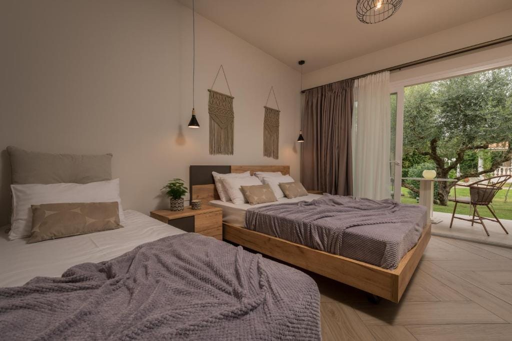 Aeolos Boutique Hotel & Suites — 2