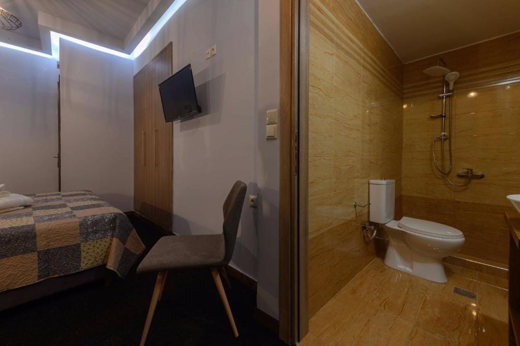 Central Rooms — 3