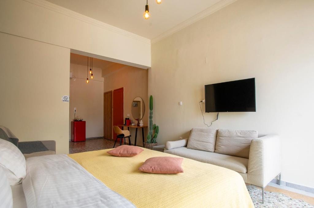 Green Land Apartments — 4