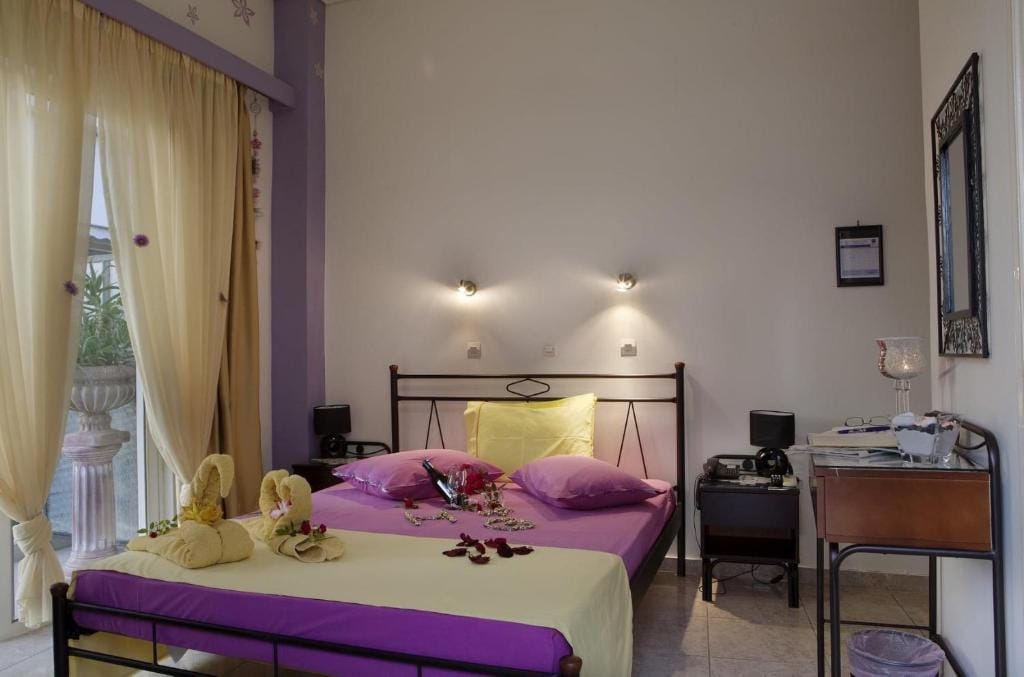 Hotel George — 2