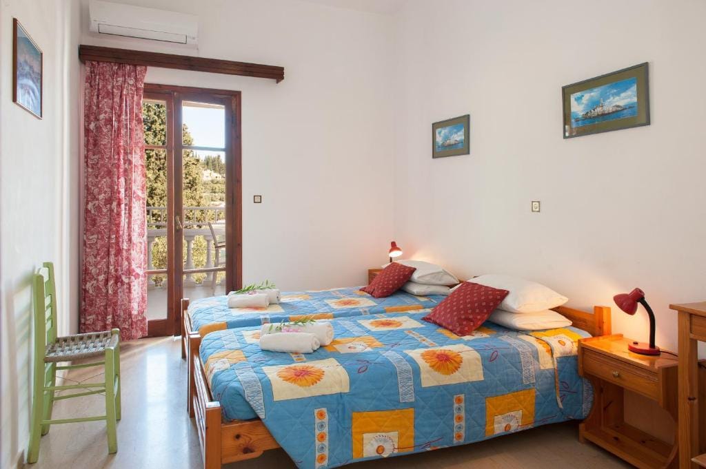Elena apt — 2