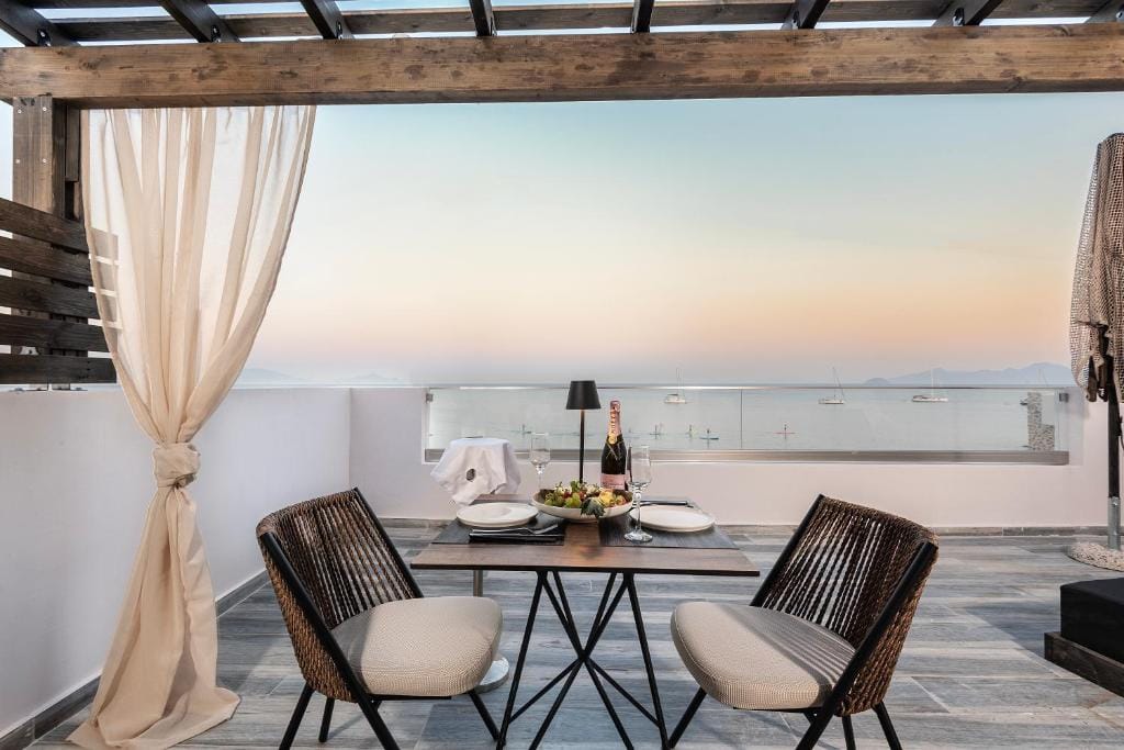 Kyma Rooms & Suites — 3