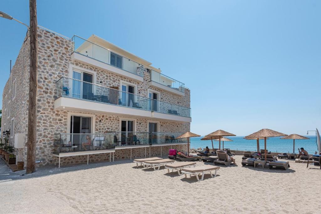Kyma Rooms & Suites — 5
