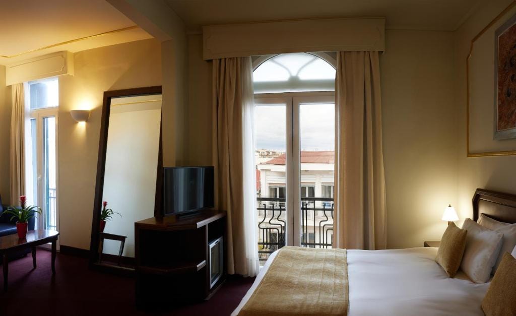 Arni Hotel Domotel — 3