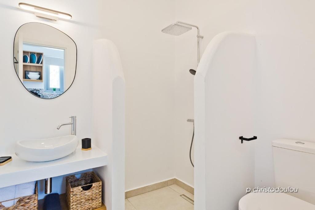 Agnantema luxury suites — 3