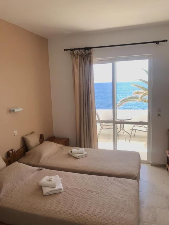 Hotel Krinos — 2