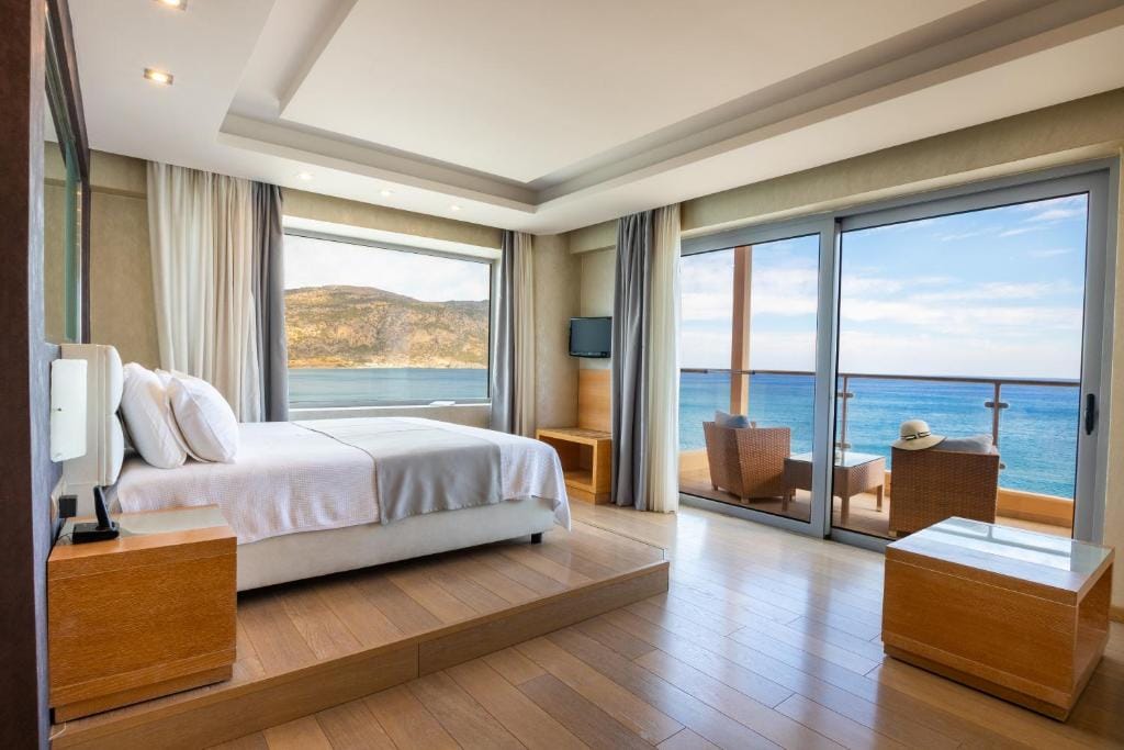 Konstantinos Palace — 5