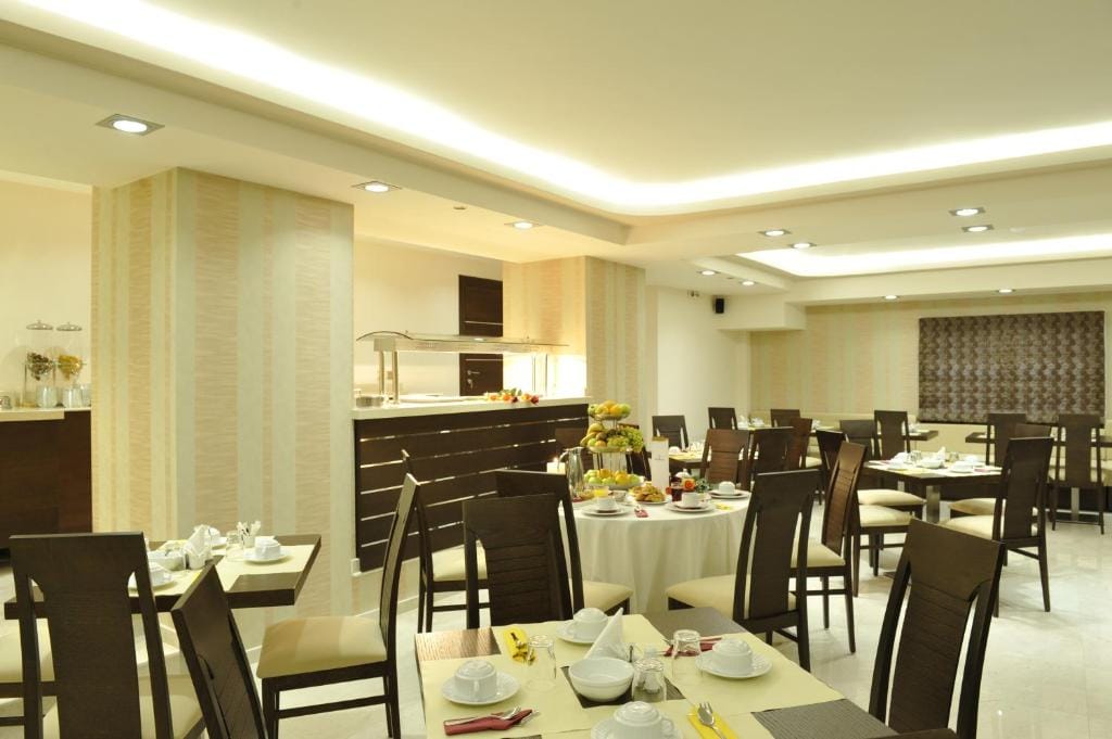 Europa Hotel — 4