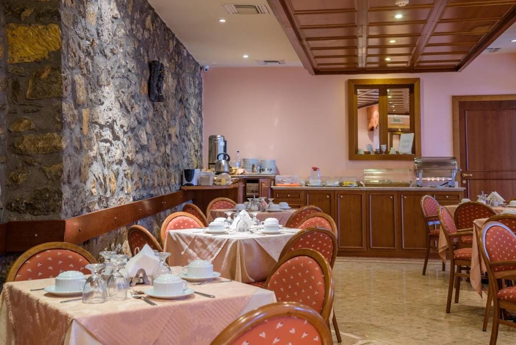 Hotel Kastoria in Kastoria City — 3