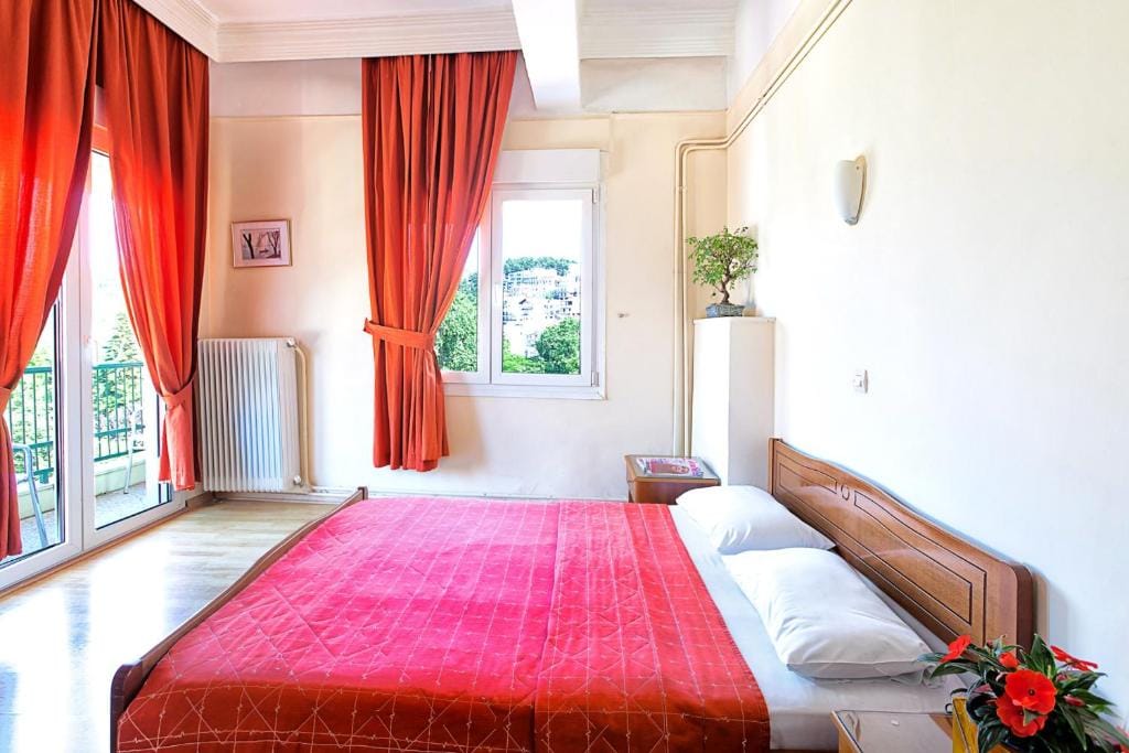 Keletron Hotel - Bike friendly hotel