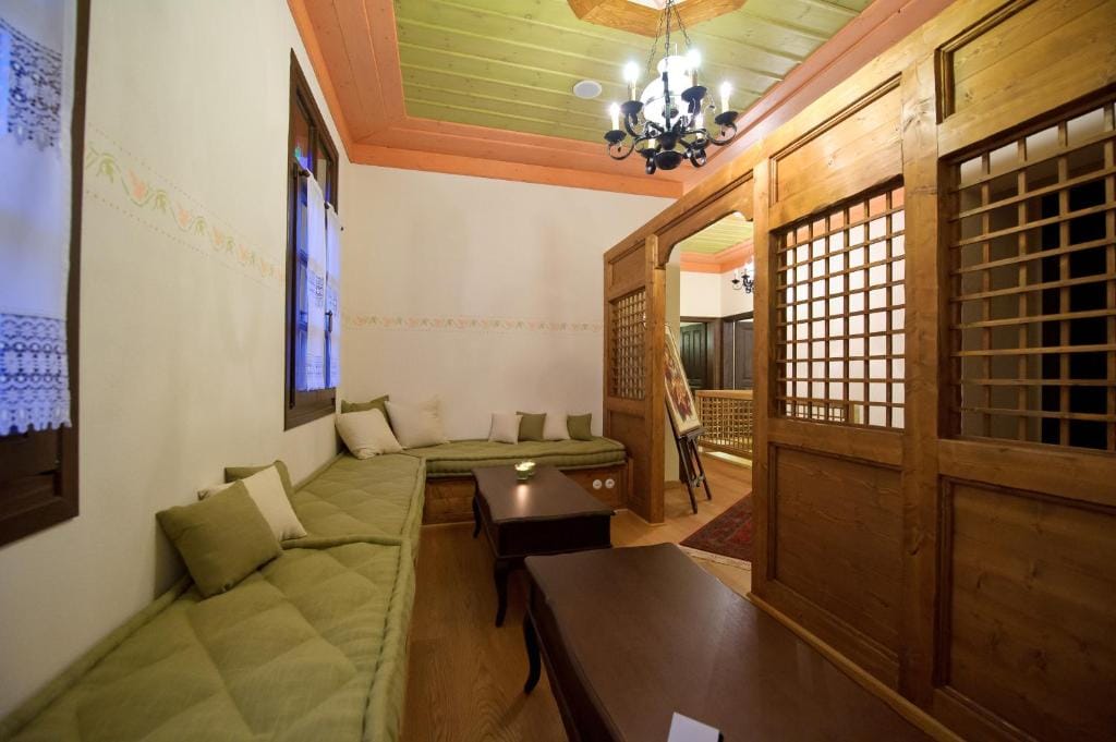 Orologopoulos Mansion Luxury Hotel — 5