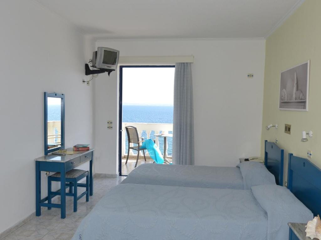 Ostria Seaside Studios and Apartments — 2