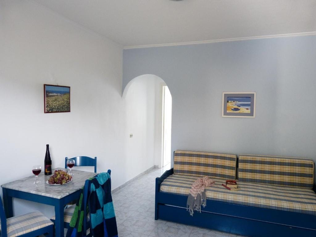 Ostria Seaside Studios and Apartments — 4