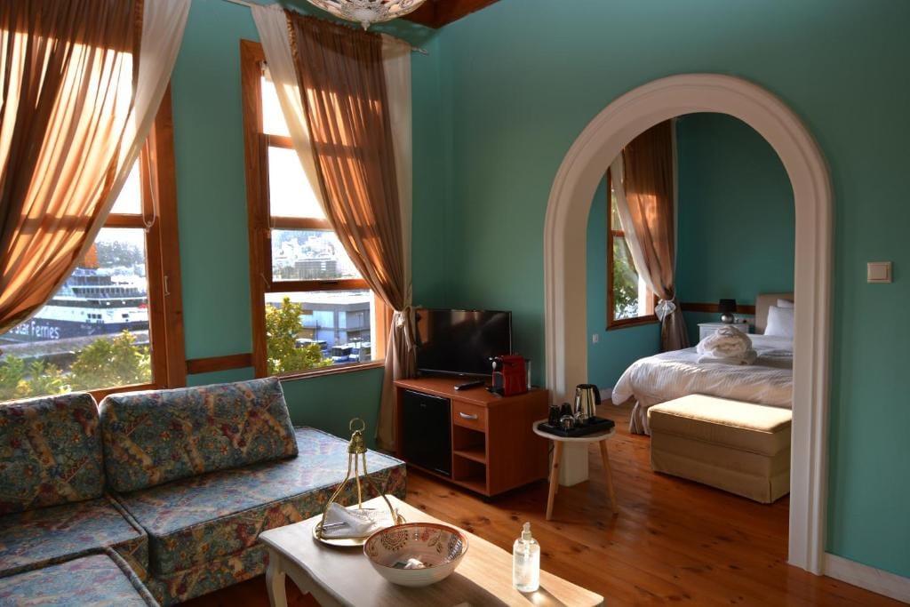 Amina Hanem Boutique Apartments — 2