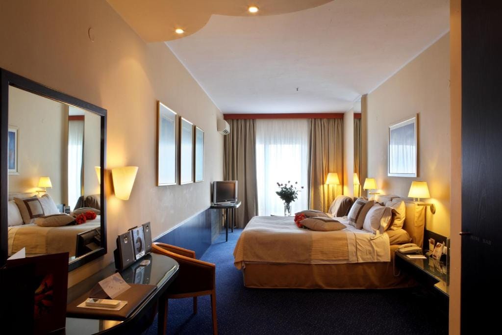 Egnatia City Hotel & Spa — 2