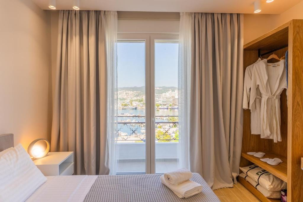 Iridium Old Town Luxury Suites — 2