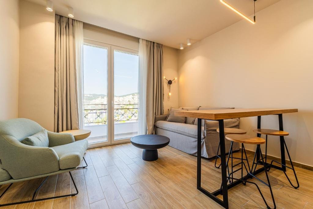 Iridium Old Town Luxury Suites — 4