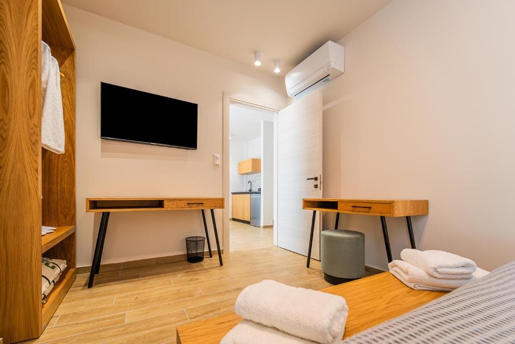 Iridium Old Town Luxury Suites — 5