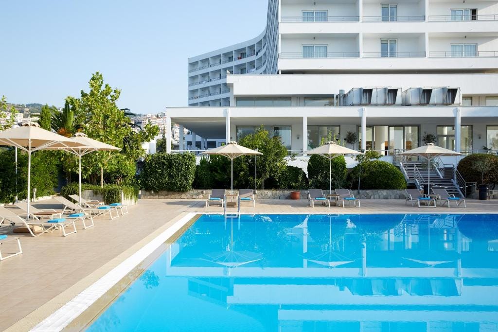 Lucy Hotel — 4