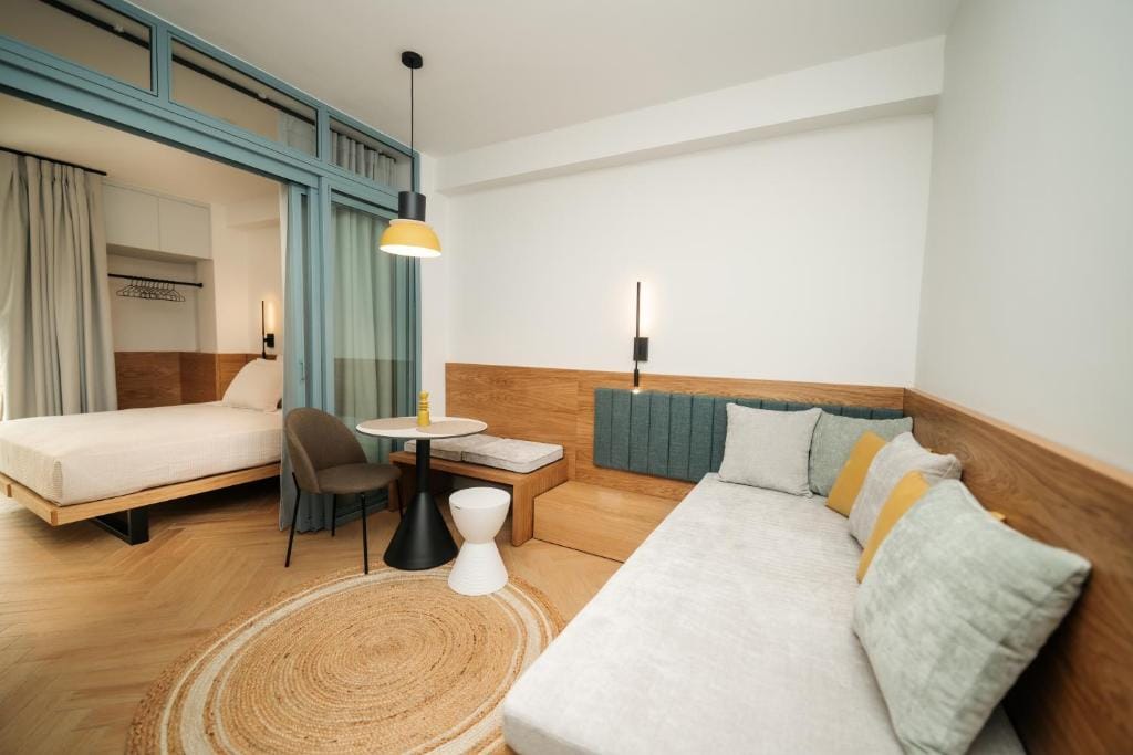 Yellow Suites Kavala — 2