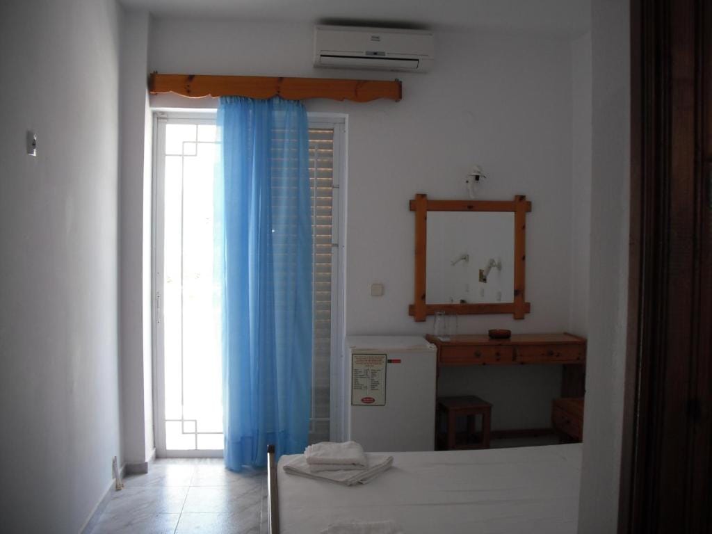 Antonis Hotel — 3