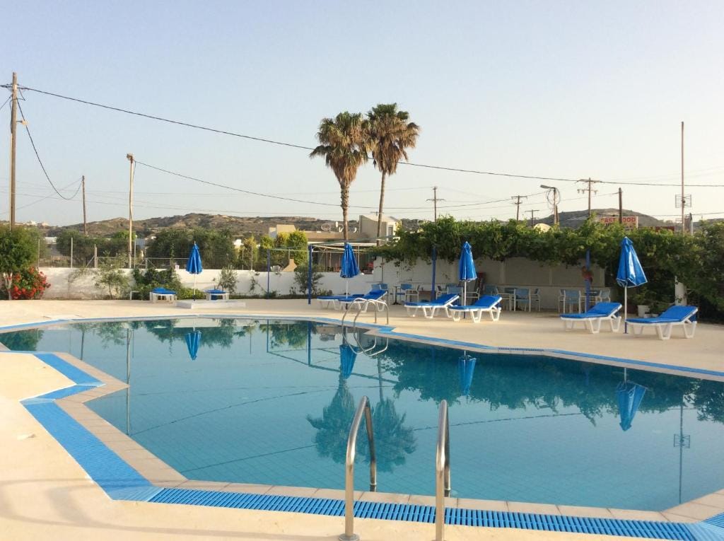 Antonis Hotel — 4