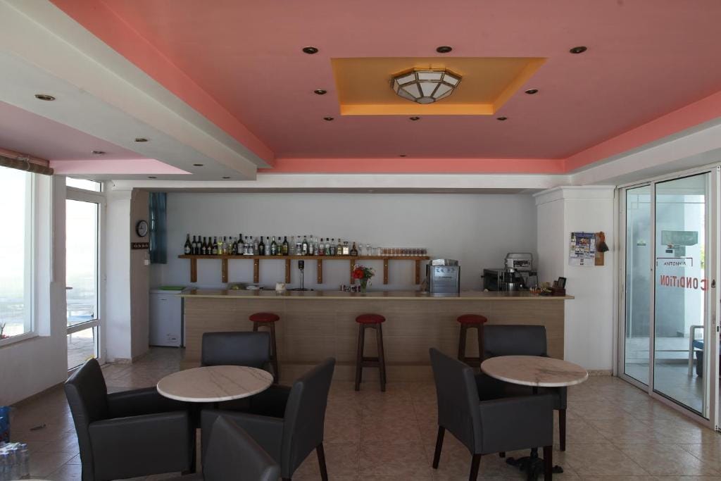 Antonis Hotel — 5