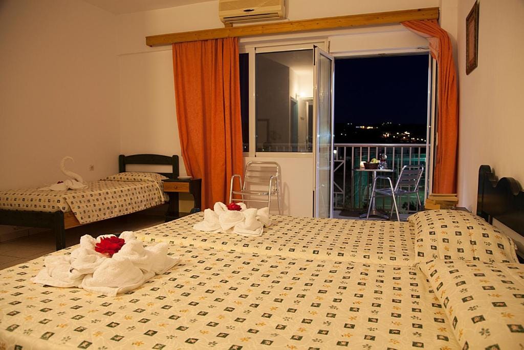 Hotel Athinoula — 4