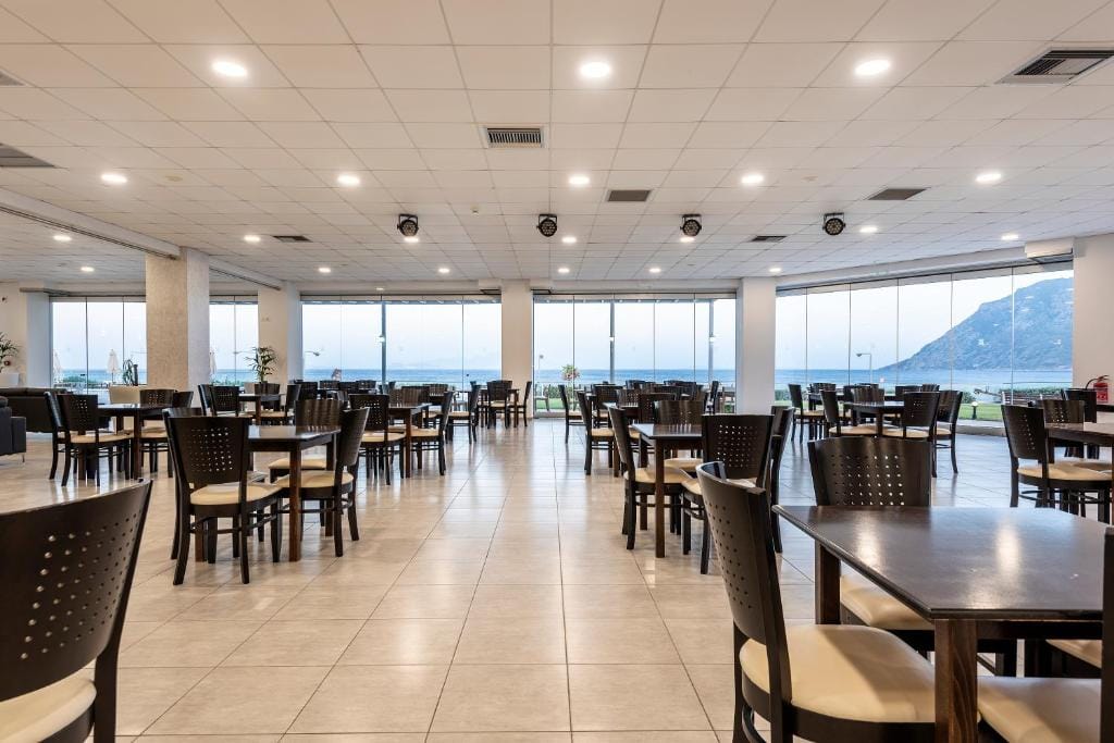 Royal Bay Suites — 4