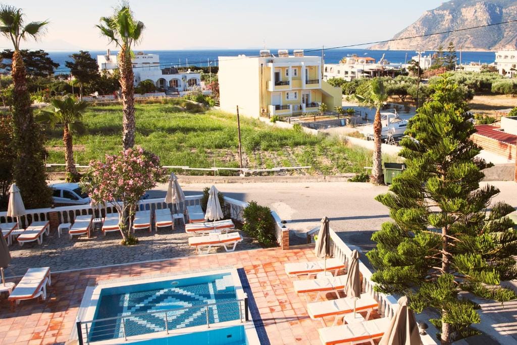 Zeus Hotel — 5