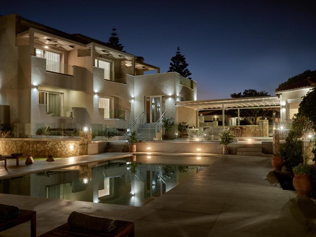 Stefania Apartments — 4