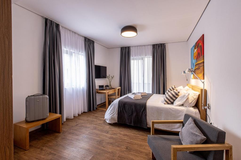Saint George Boutique Rooms — 1