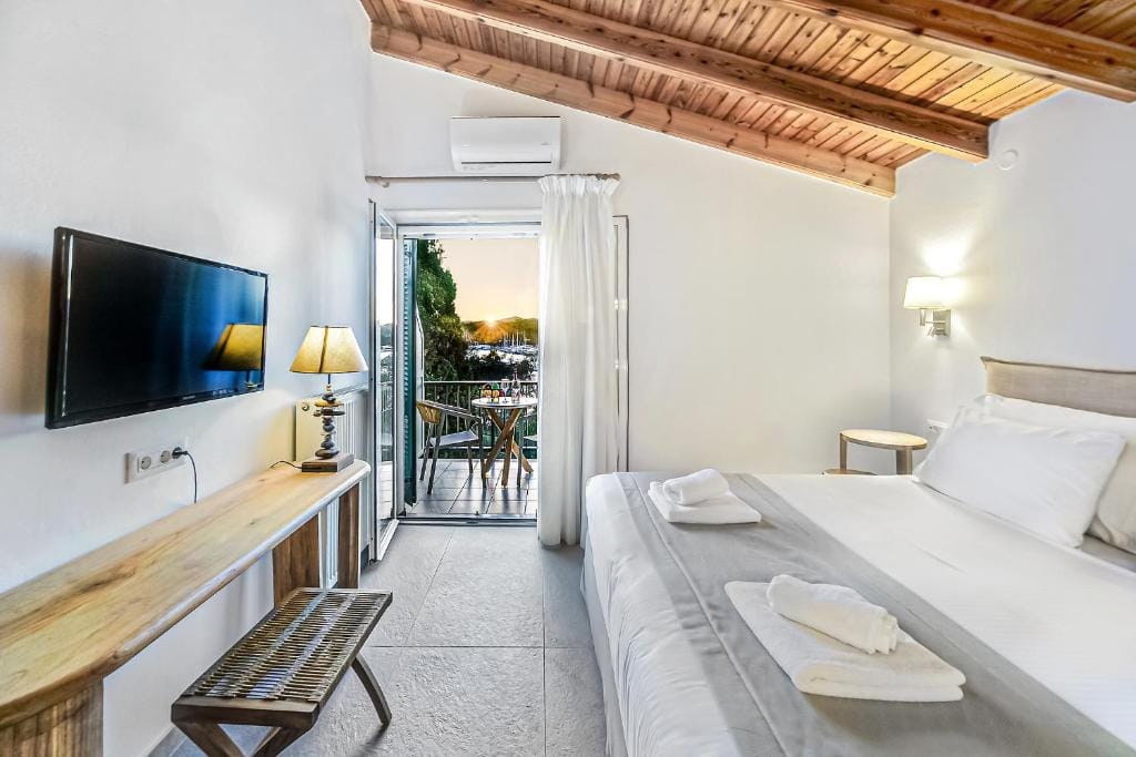 Villa Eftichia Hotel Apartments & Studios — 4