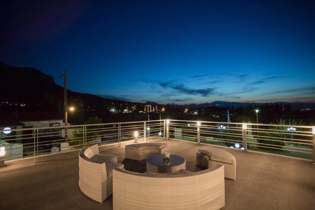 Apollonio Suites — 1