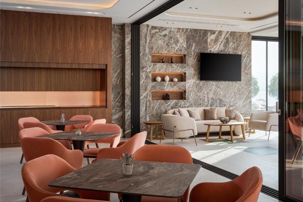 Avant Blue Boutique Hotel — 5