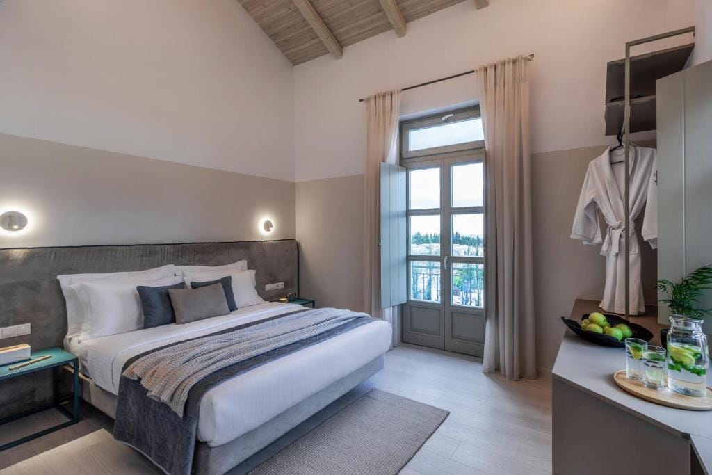 Octavia Rooms — 2