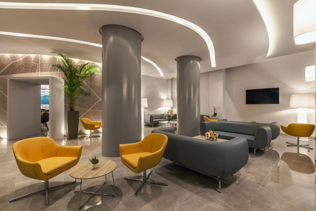 Blue Lagoon City Hotel — 5
