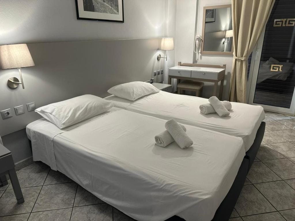 Karis Hotel — 2