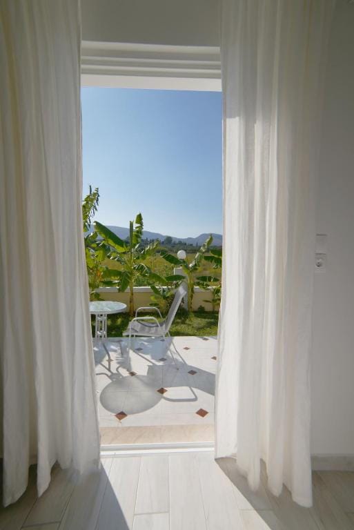 Mirsini Studios & Apartments — 5