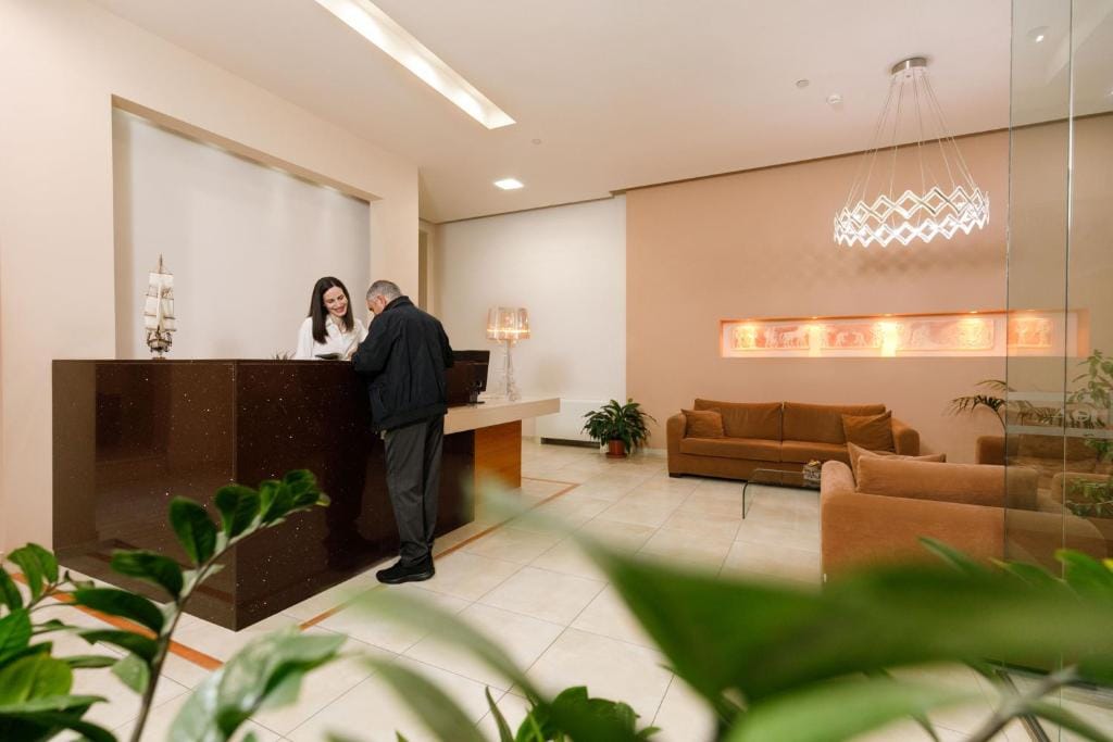 Hotel ΑΤΗΙΝΑ — 1