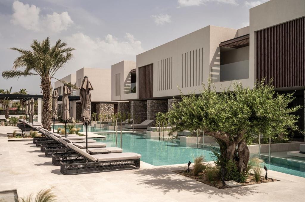 Mosay All Suite Hotel — 4