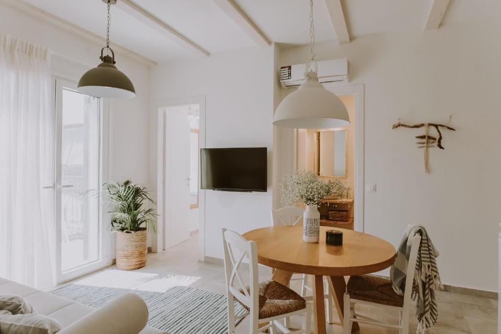 ERIEL Boutique Apartments — 3