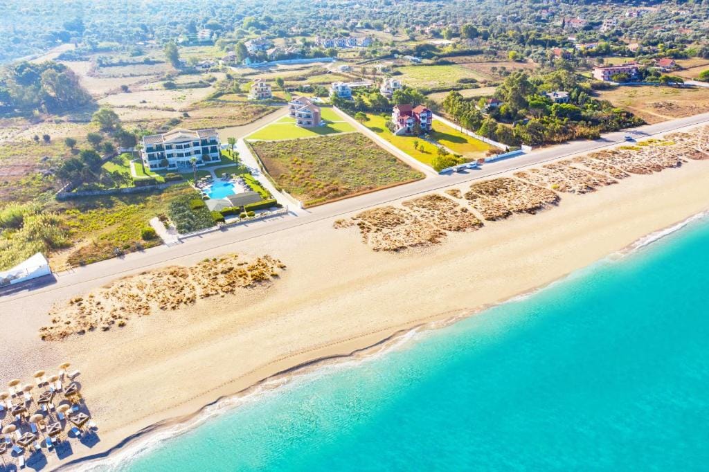 San Giovanni Beach Resort and Suites — 3