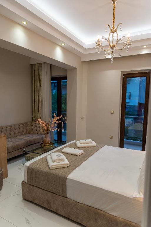 AGORA luxury BOUTIQUE HOTEL — 4