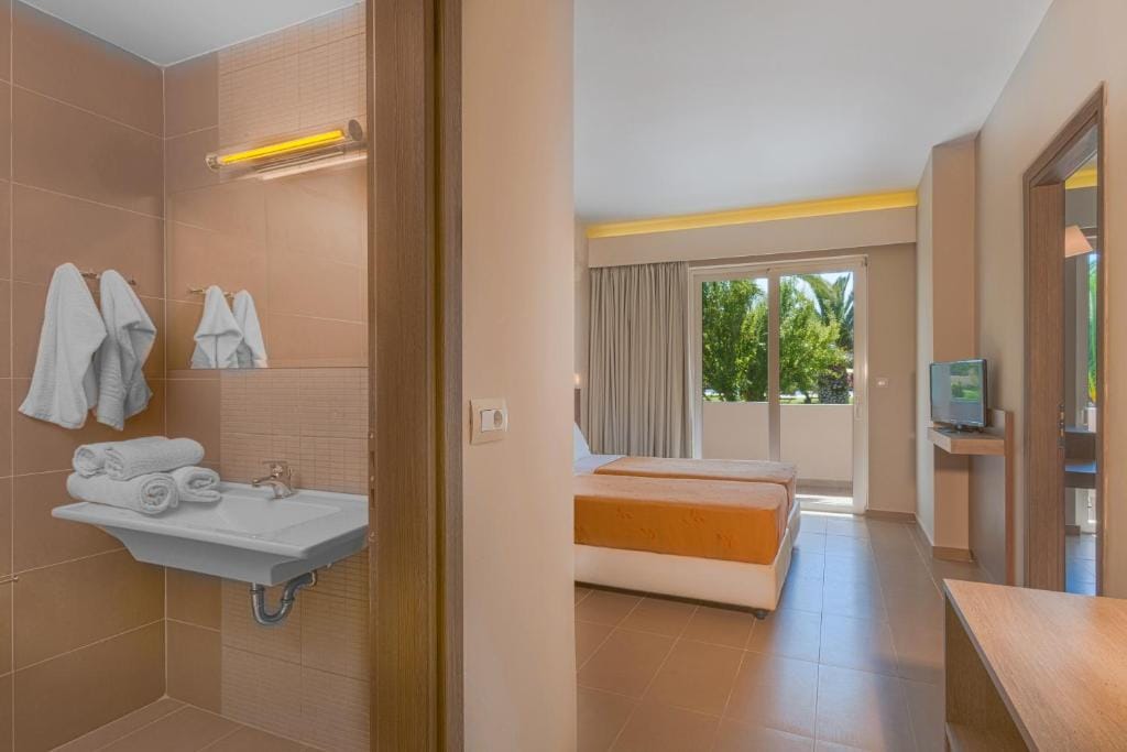 Hotel Esperia — 2