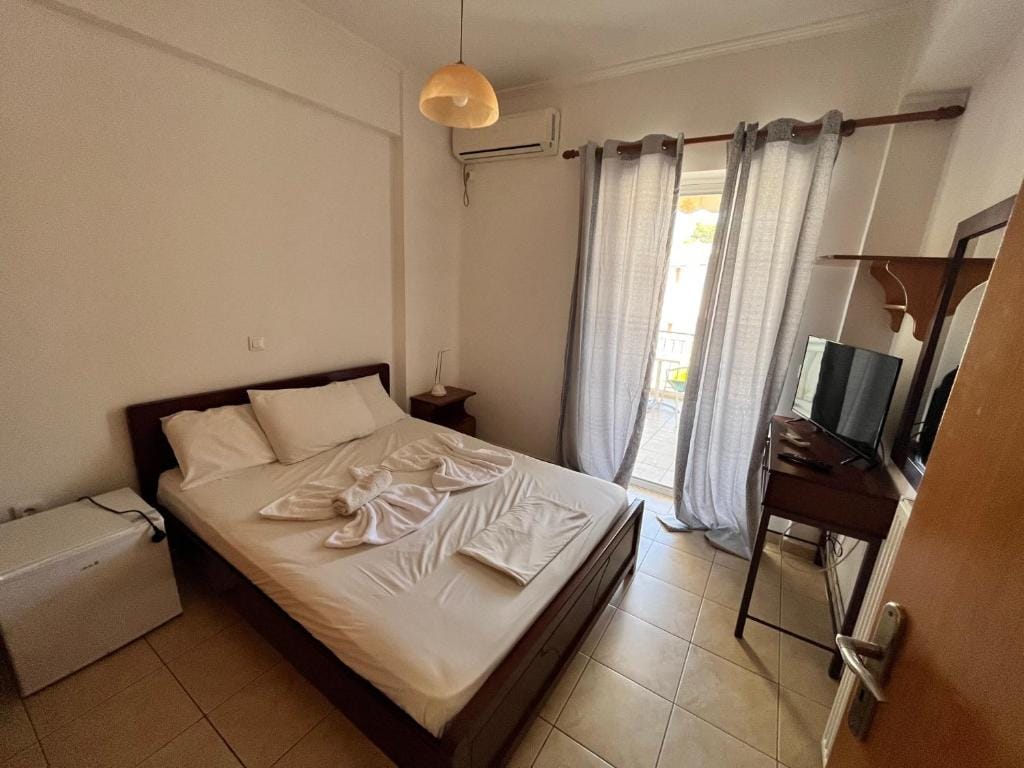 Lerna Rooms — 2