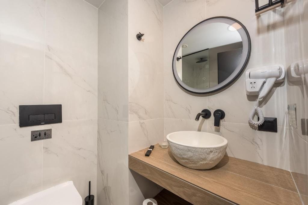Lesvion Hotel — 5