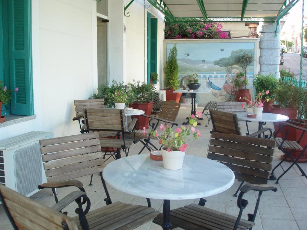 Orfeas Hotel — 3