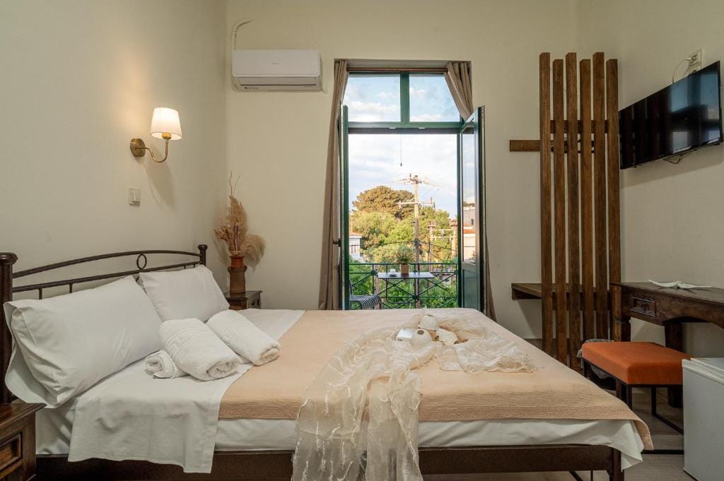 Orfeas Hotel — 5