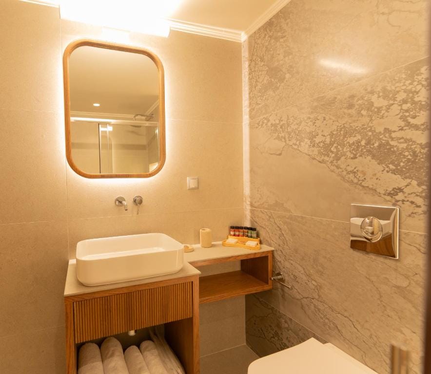Aetoma Hotel — 3